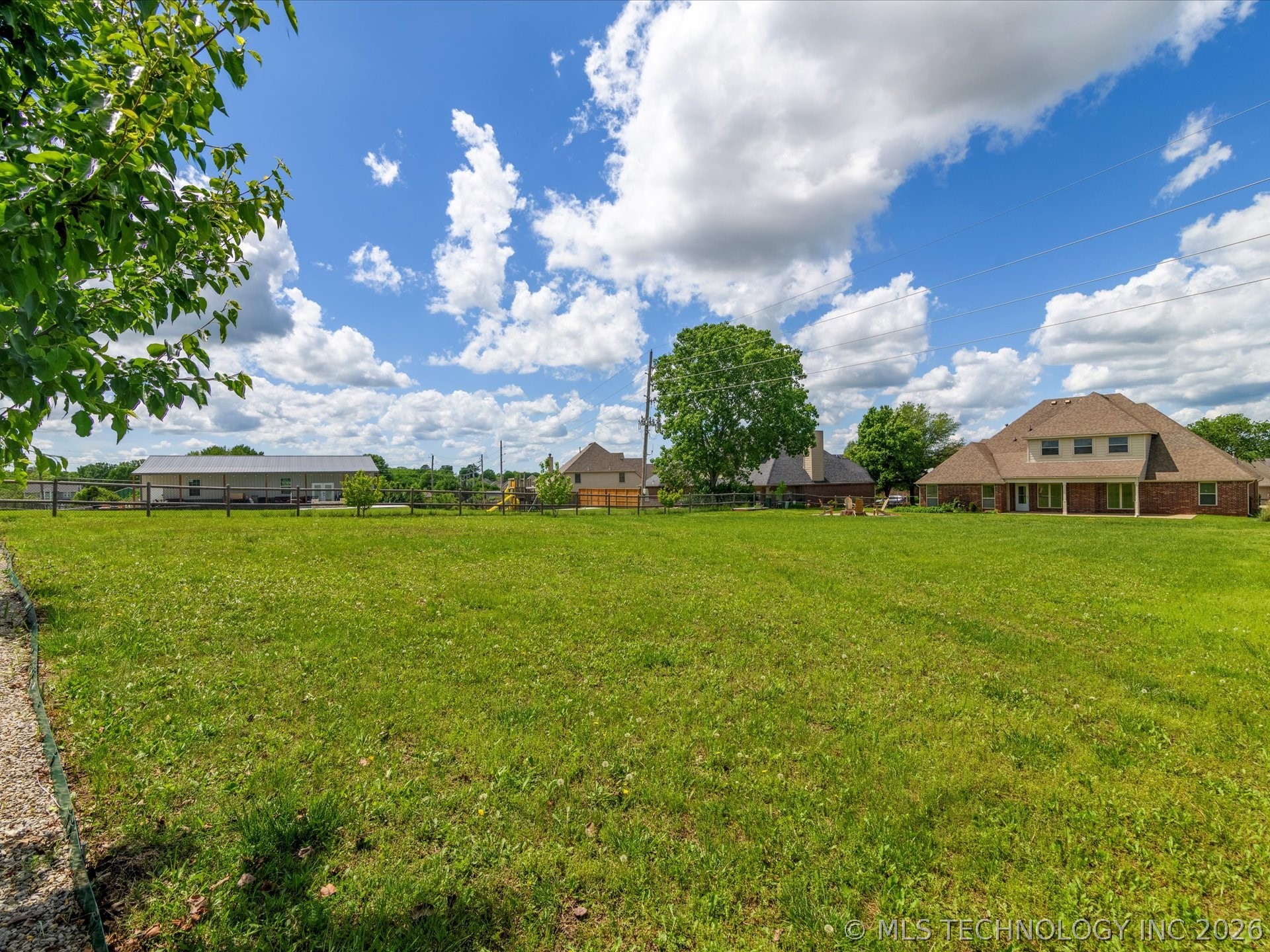 5817 Woodland Property Photo 37