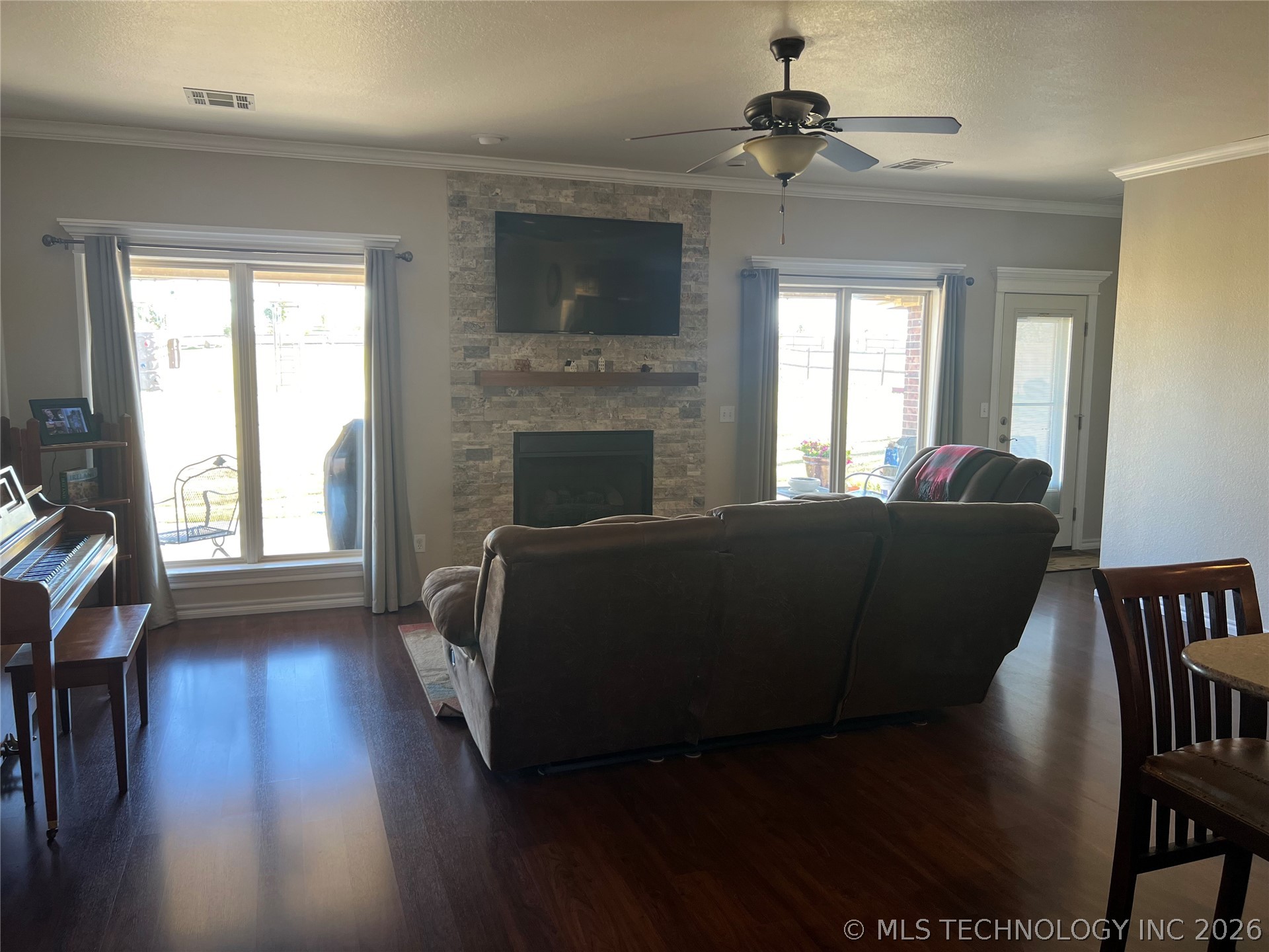5817 Woodland Property Photo 44