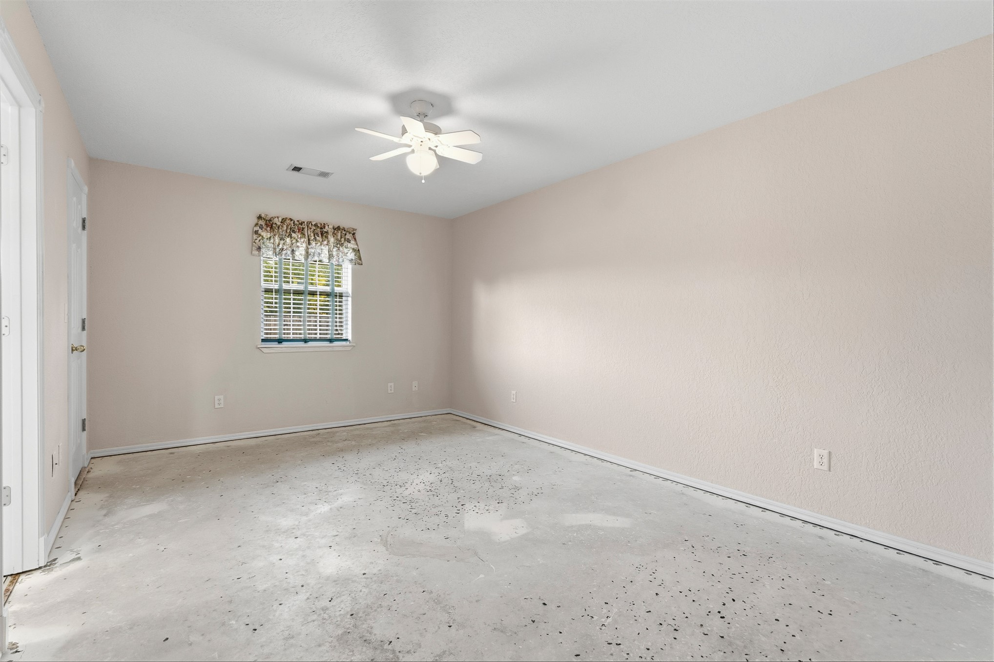 802 Forest Property Photo 24