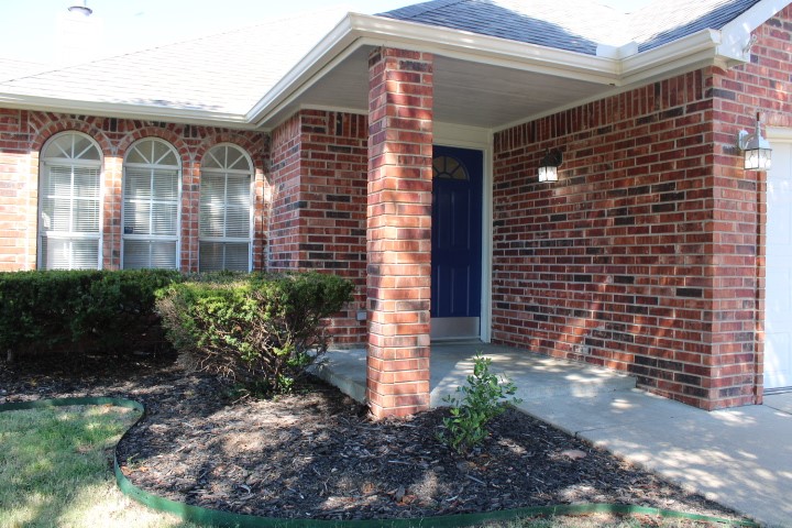 7434 S 95th East Avenue Property Photo 2