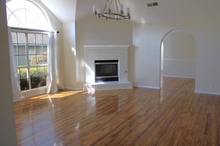 7434 S 95th East Avenue Property Photo 5