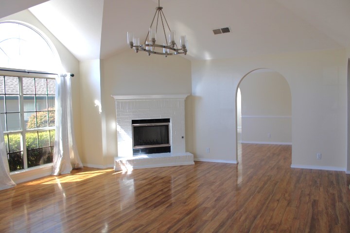 7434 S 95th East Avenue Property Photo 6