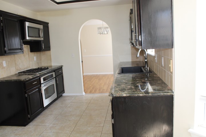 7434 S 95th East Avenue Property Photo 15