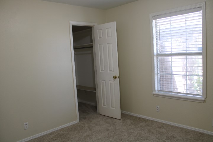 7434 S 95th East Avenue Property Photo 17