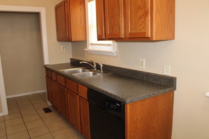 1536 S Atlanta Avenue Property Photo 13