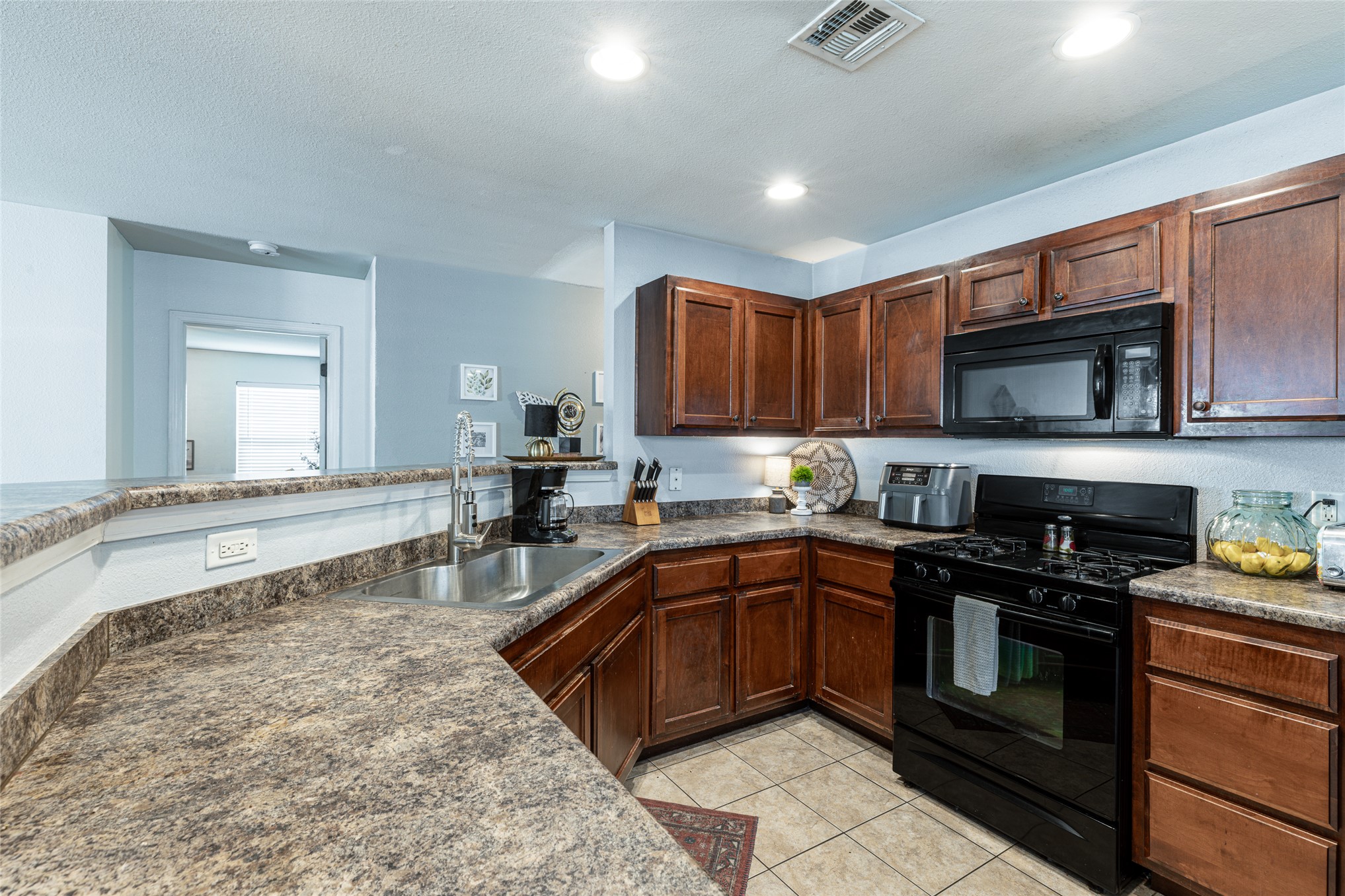 25057 S Roselake Drive Property Photo 10