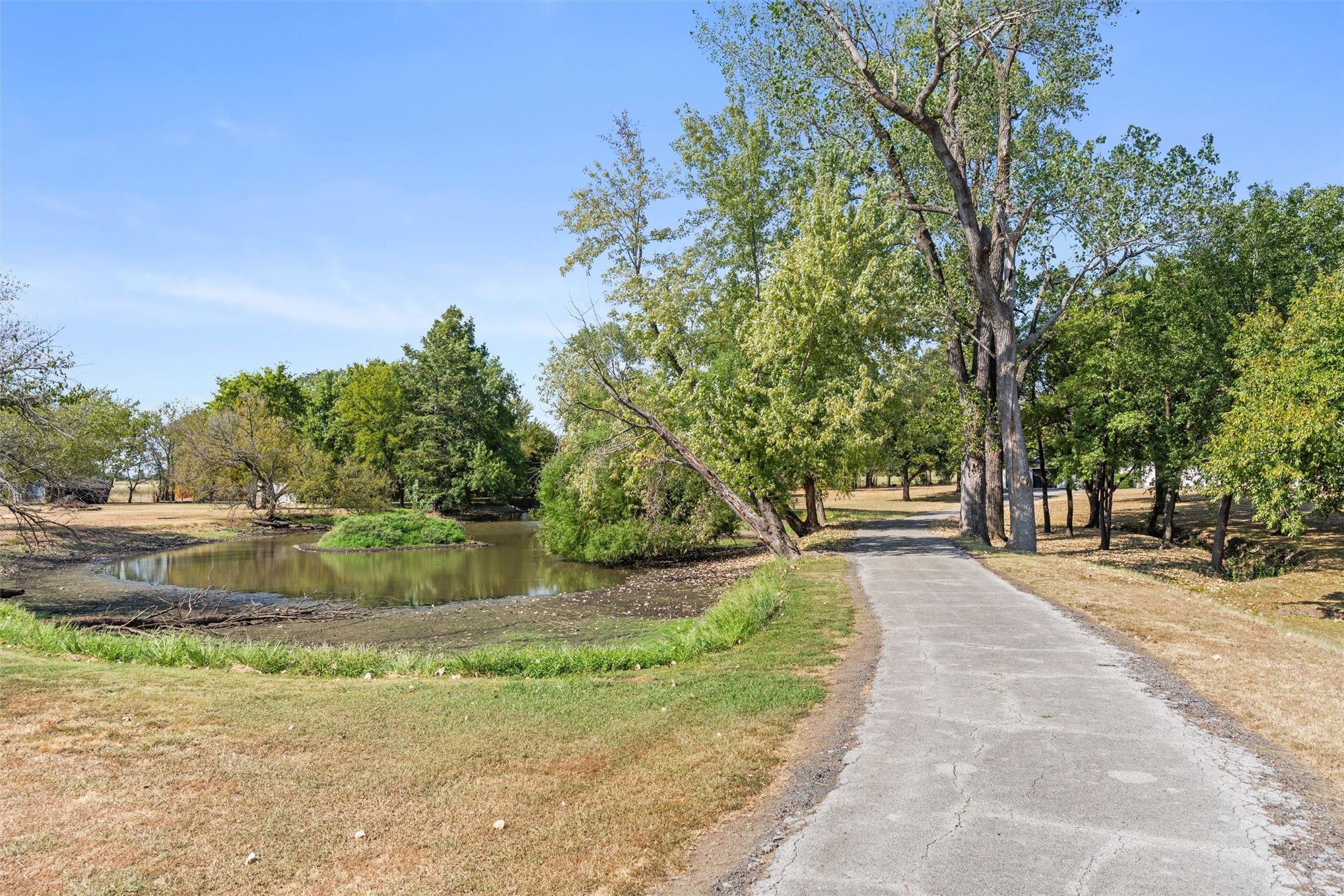 401790 W 4100 Road Property Photo 8