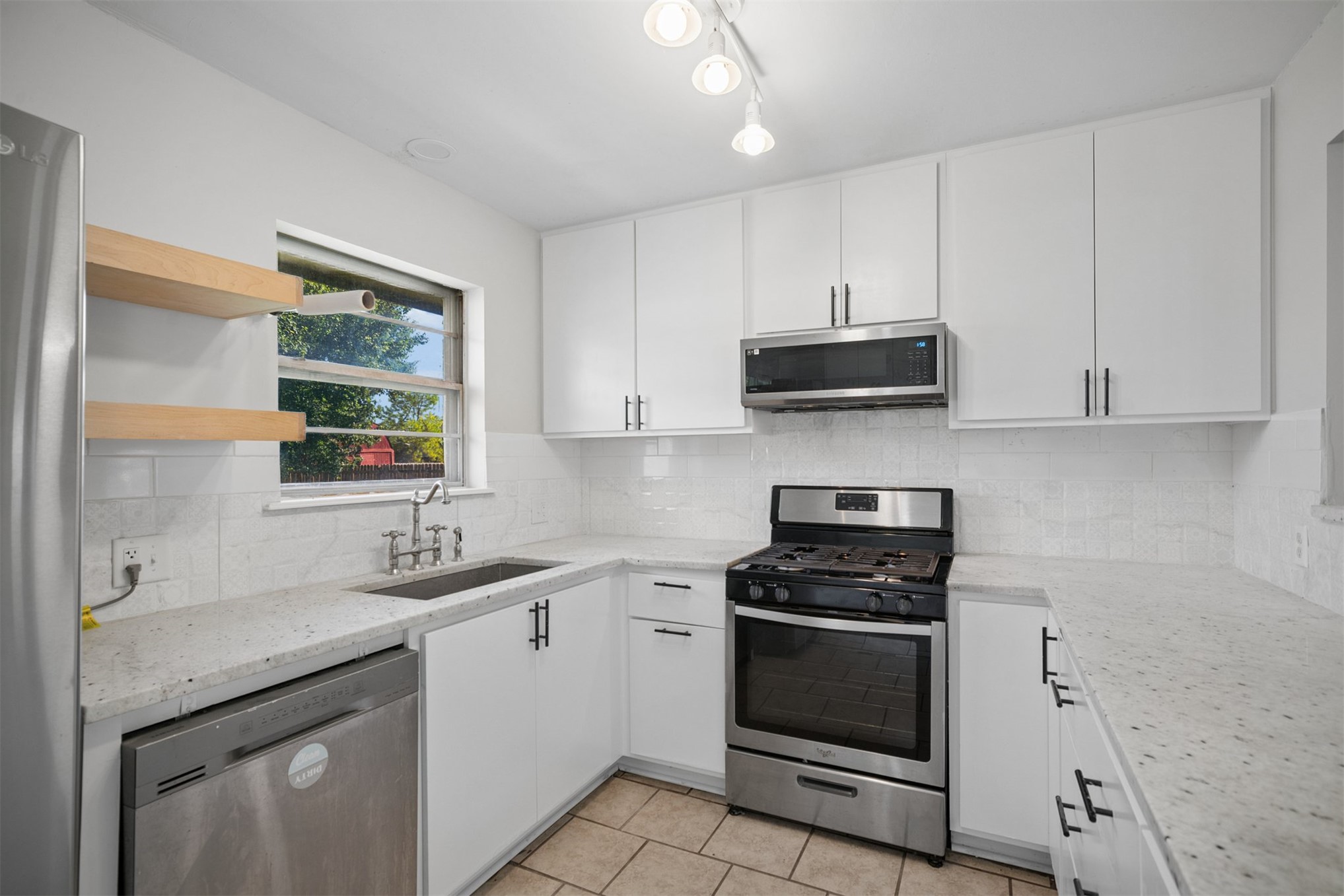 14515 Mockingbird Lane Property Photo 13