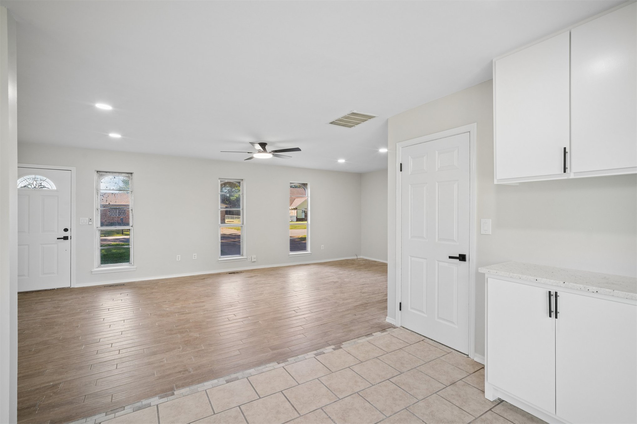 14515 Mockingbird Lane Property Photo 14