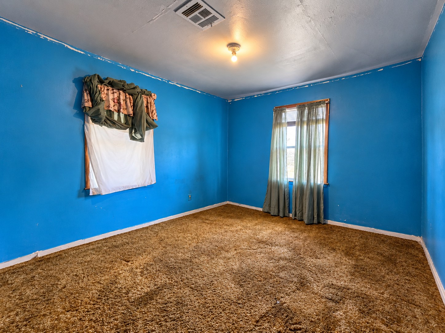 1371 E 51st Street N Property Photo 9