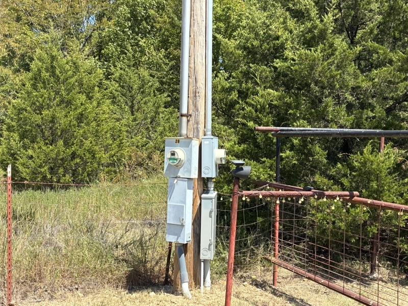 161416 Hwy 2 Property Photo 4