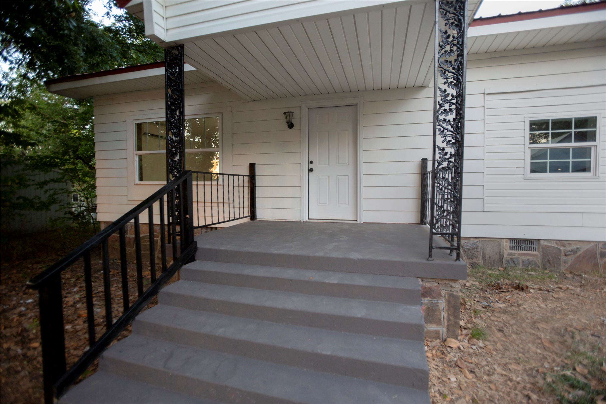 202 S Central Street Property Photo 3
