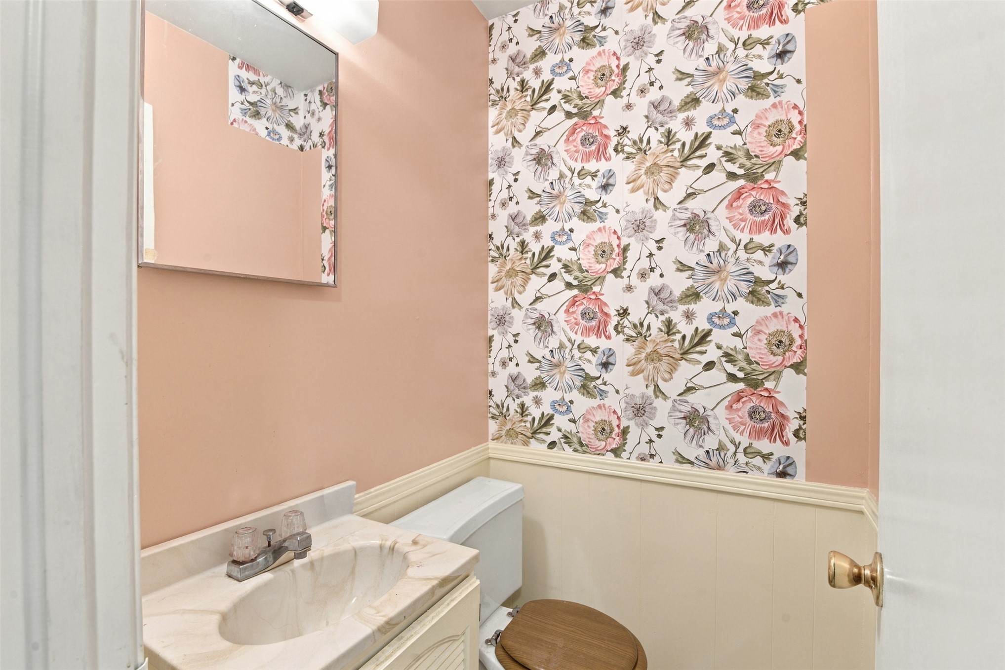 5748 E 47th Place Property Photo 25