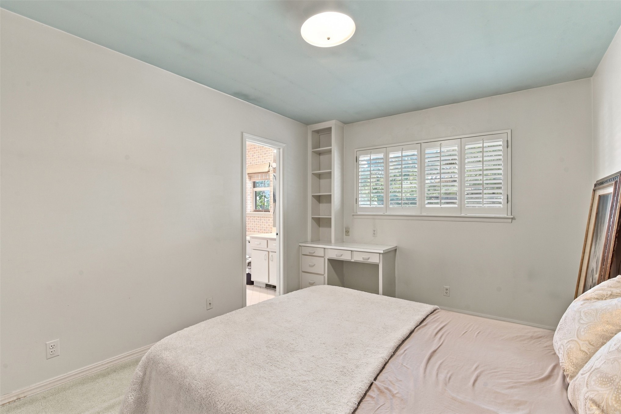 5748 E 47th Place Property Photo 39