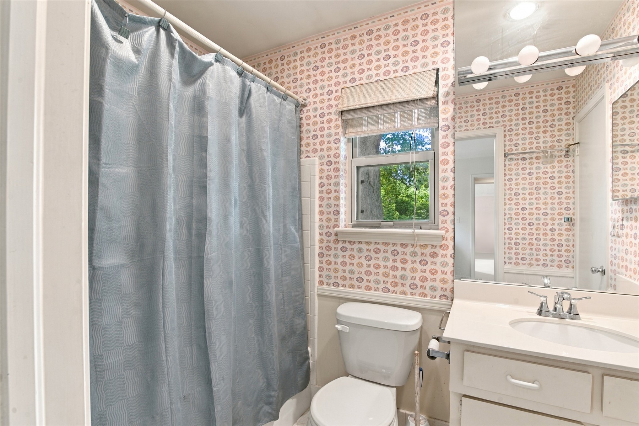 5748 E 47th Place Property Photo 43
