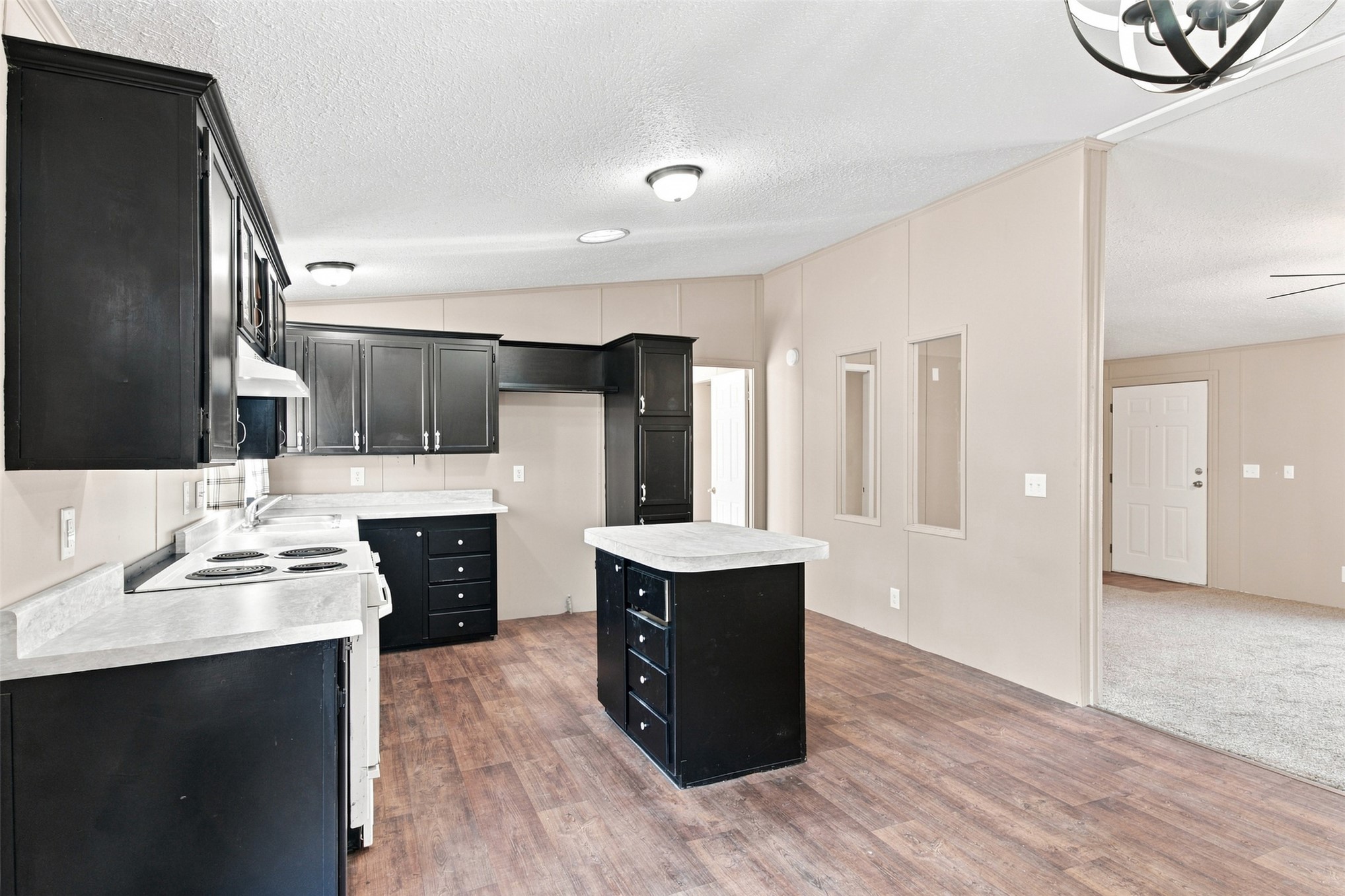 296 S Pine Street Property Photo 18