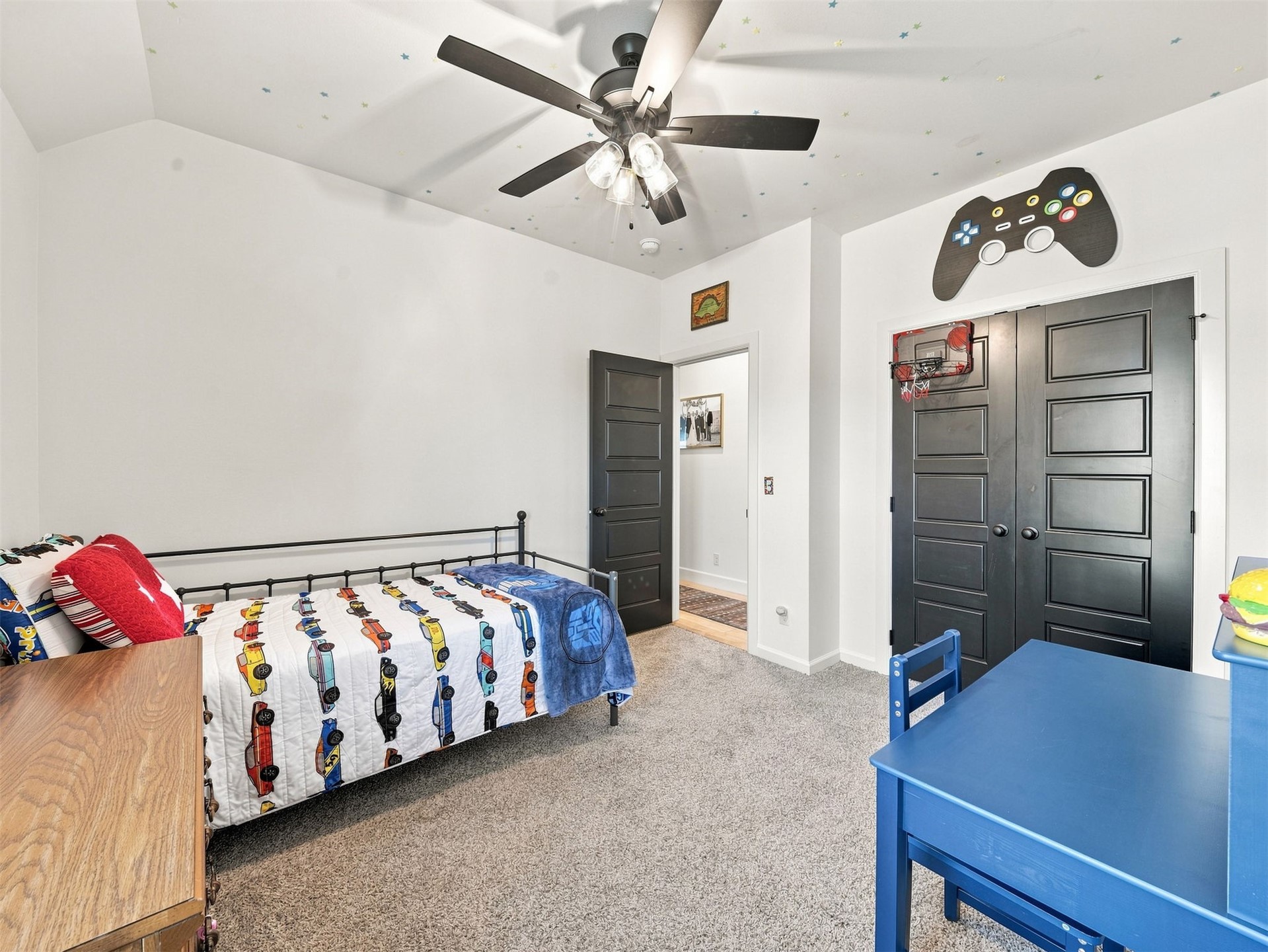 166 N Phillips Street Property Photo 21