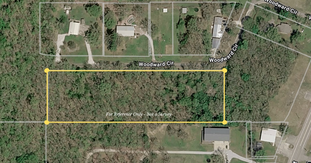 Woodward Circle Property Photo 3