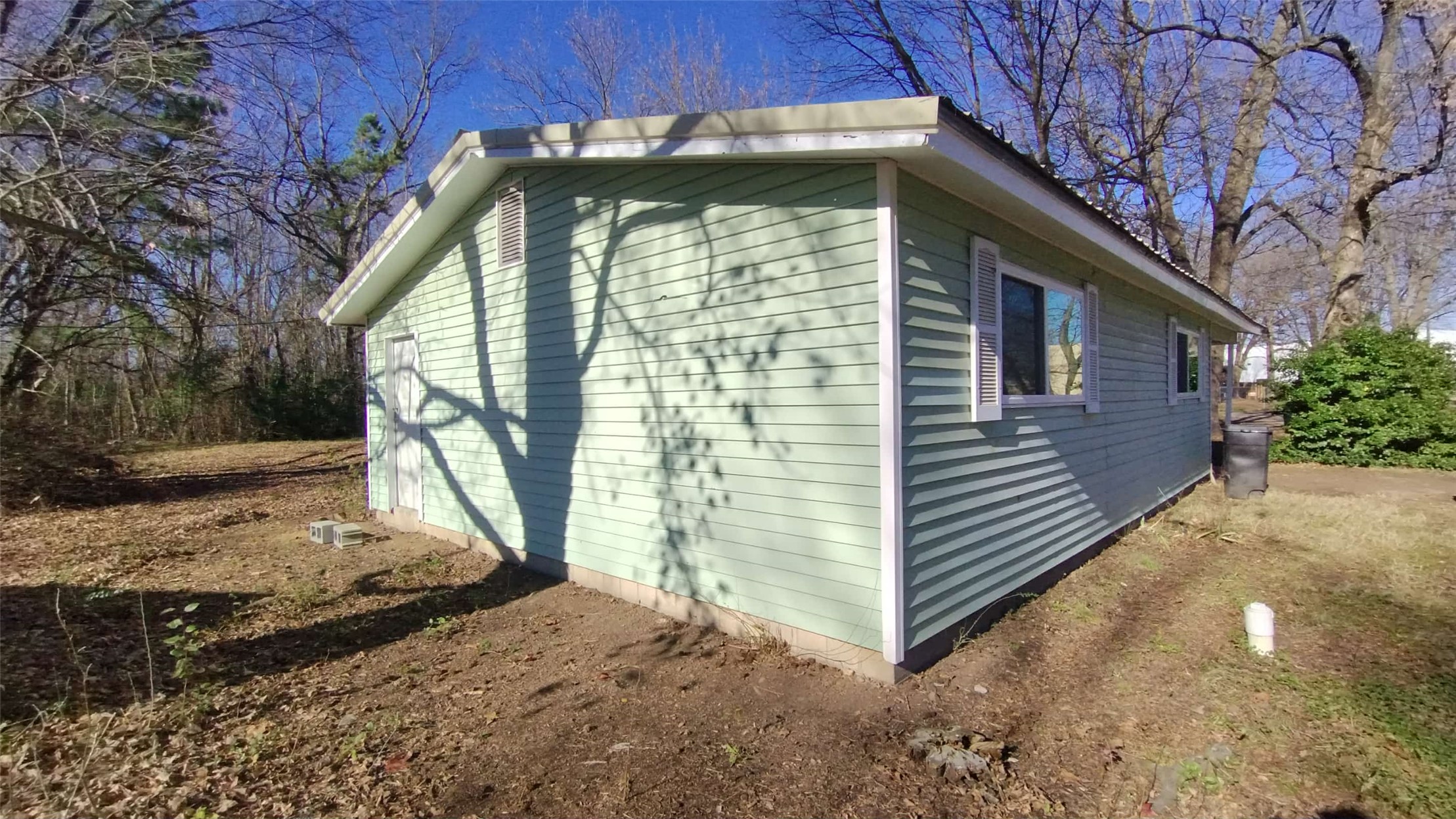 1358 Shady Lane Property Photo 3