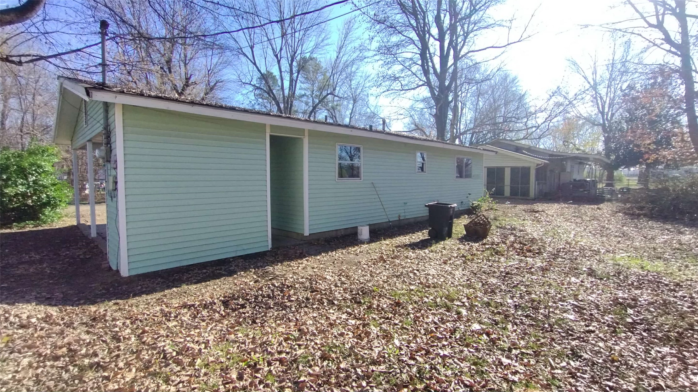 1358 Shady Lane Property Photo 4