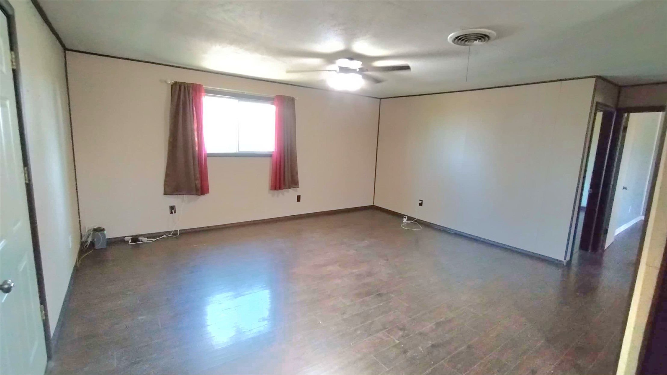 1358 Shady Lane Property Photo 7