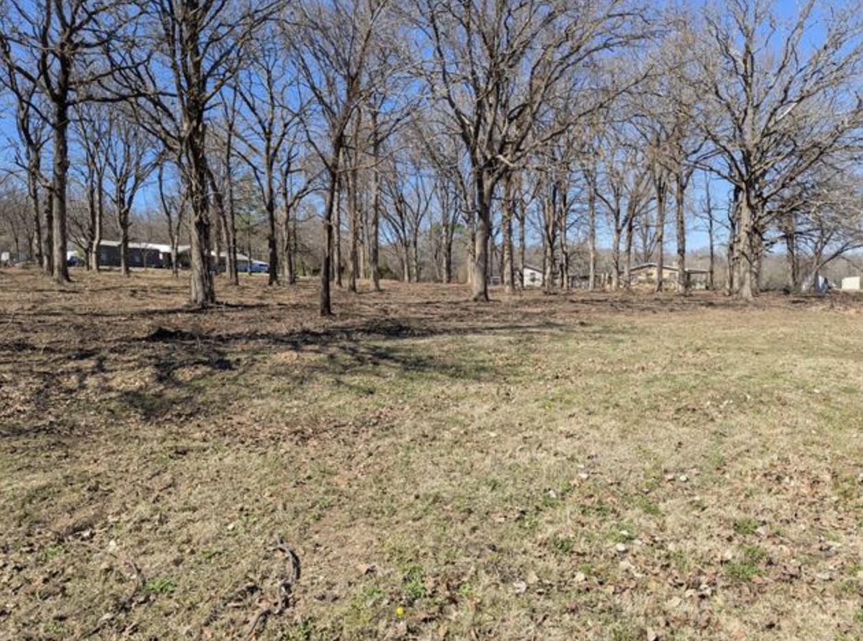 100 Highway Property Photo 2