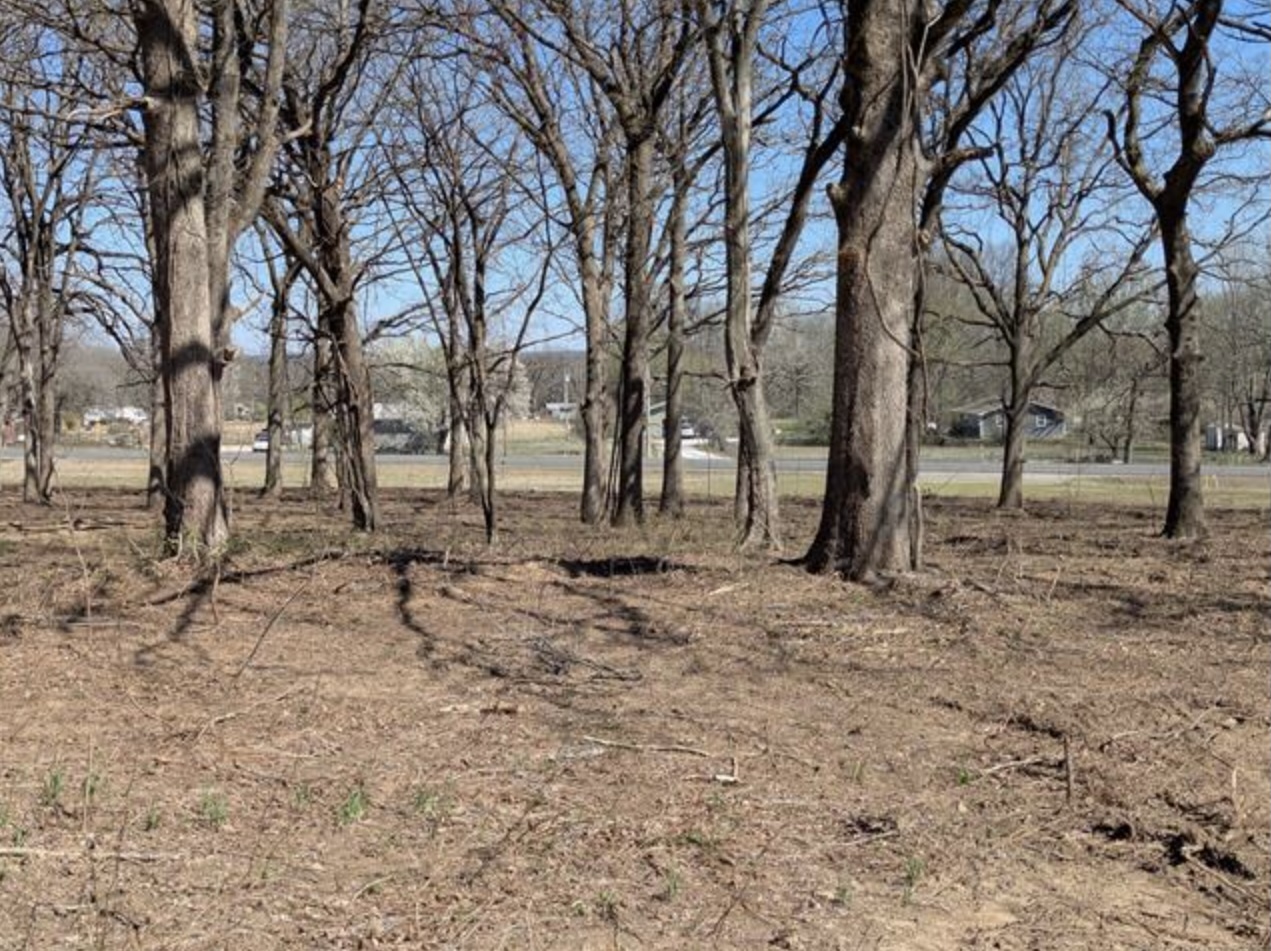 100 Highway Property Photo 3