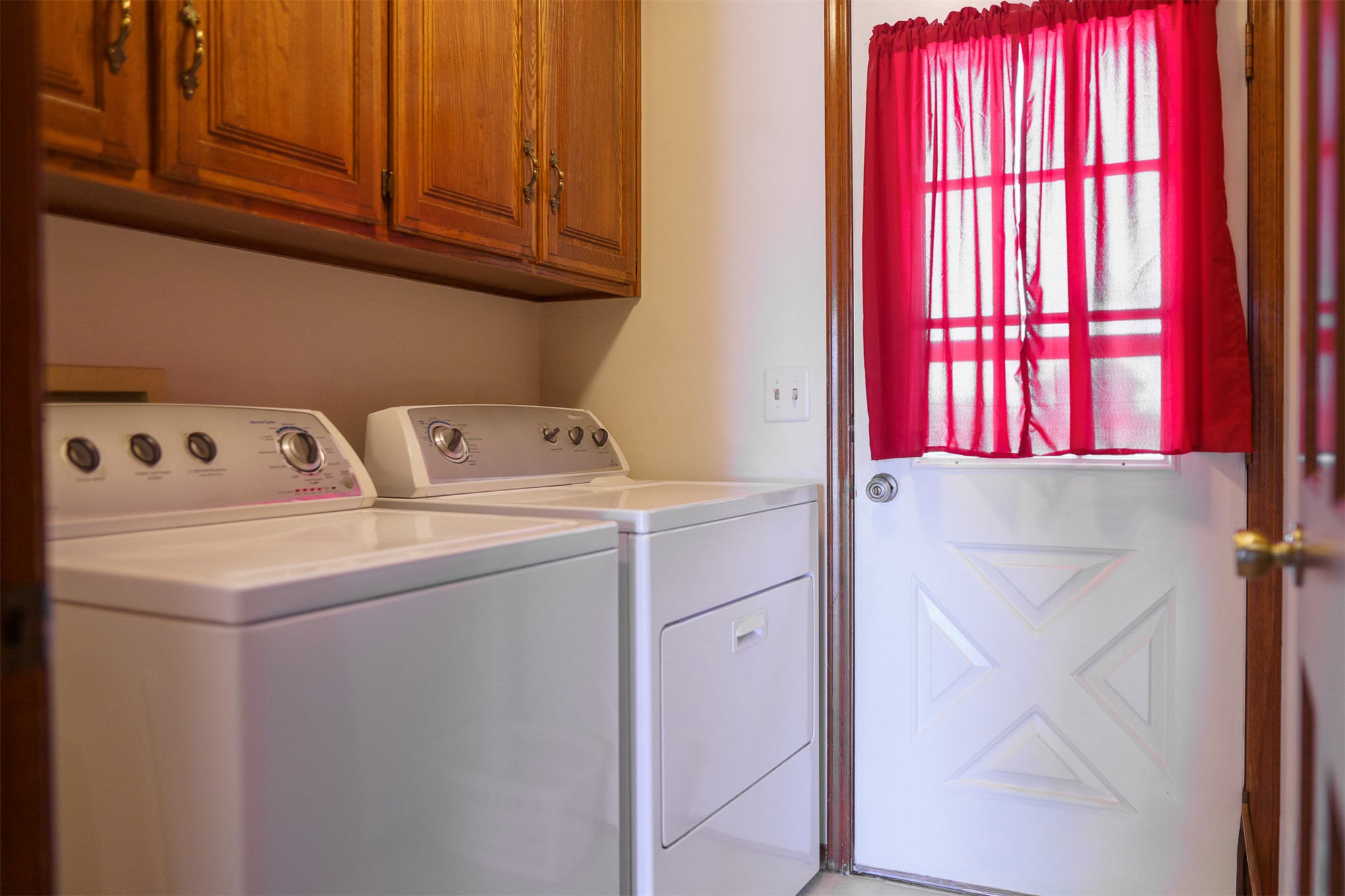 6716 Dover Court Property Photo 17