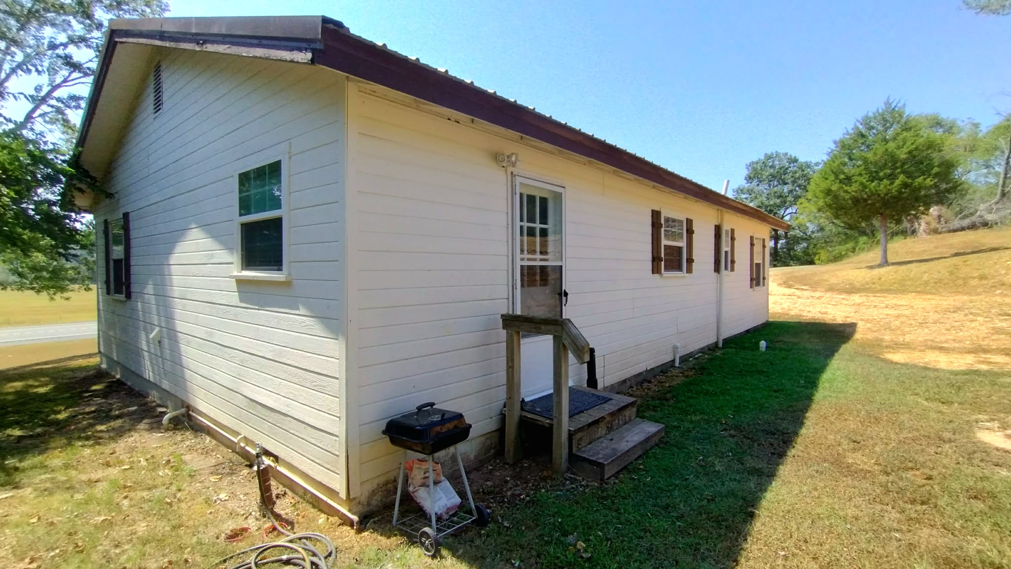 467353 W Hwy 62 Property Photo 3