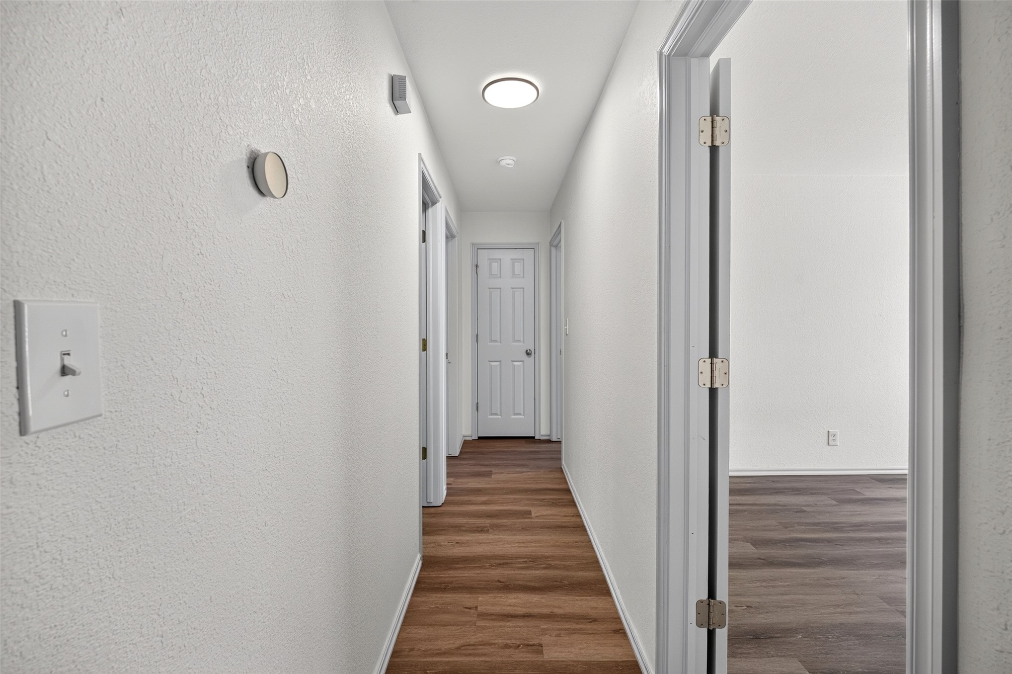 5400 S Maple Place Property Photo 33