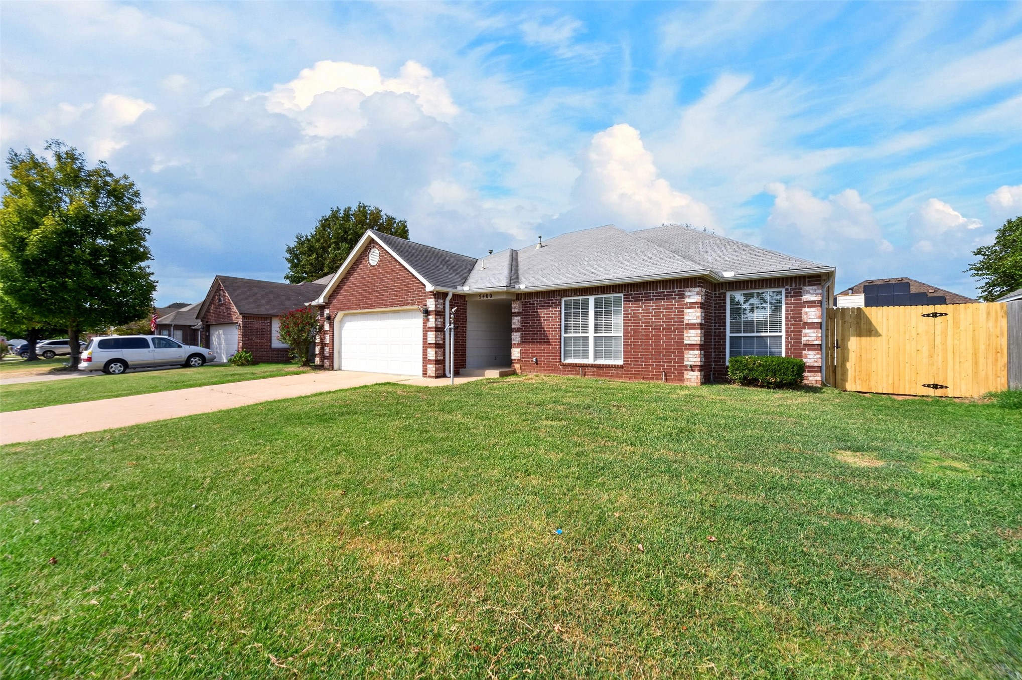 5400 S Maple Place Property Photo 39