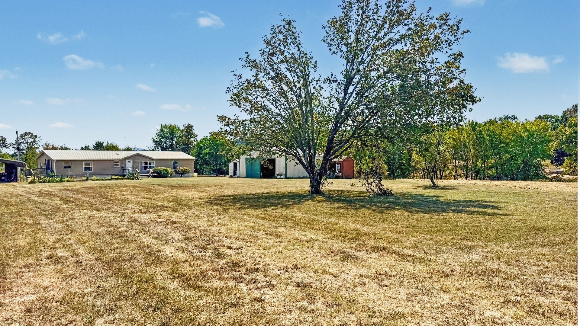 473296 E 825 Road Property Photo 9