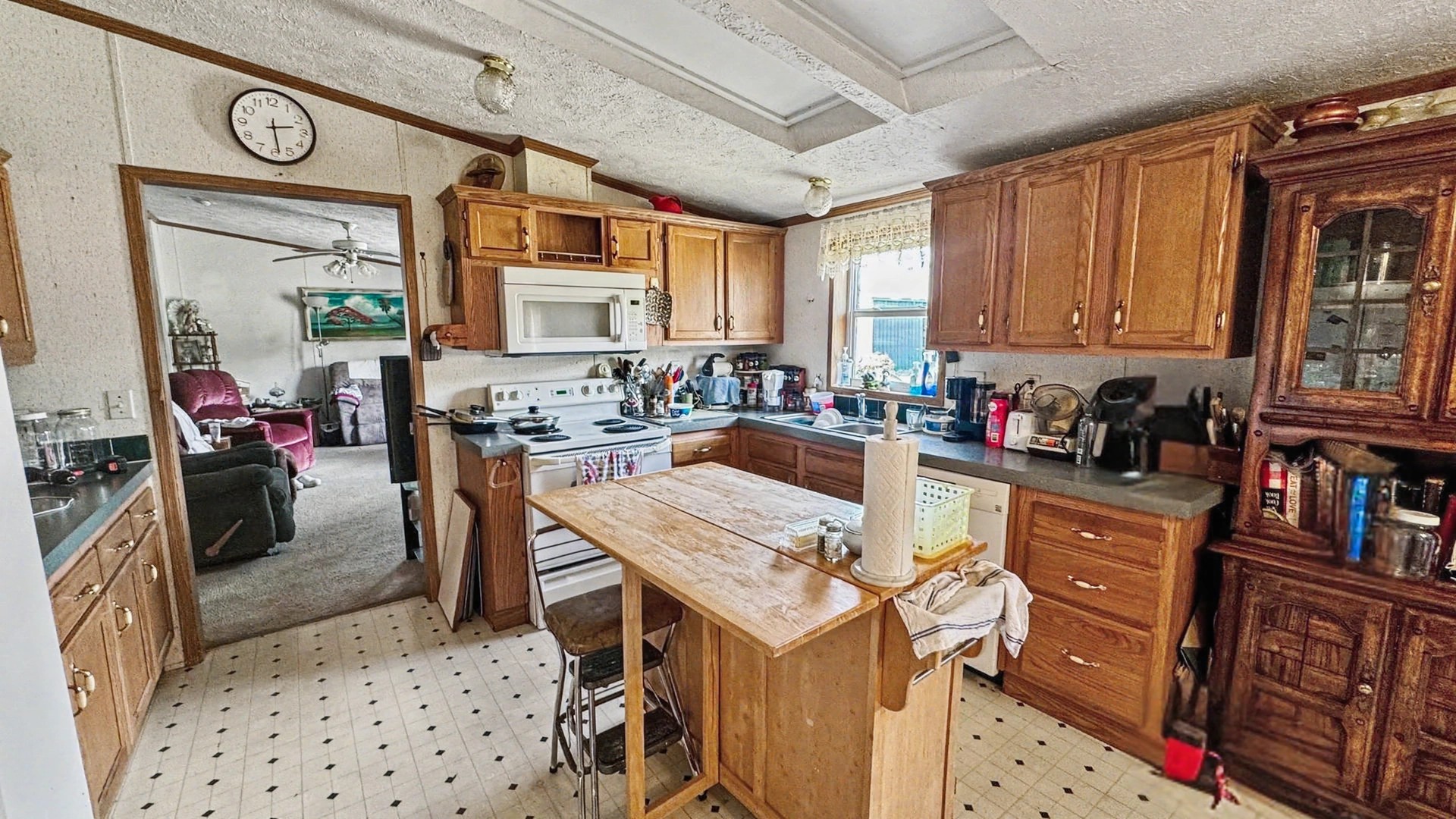473296 E 825 Road Property Photo 14