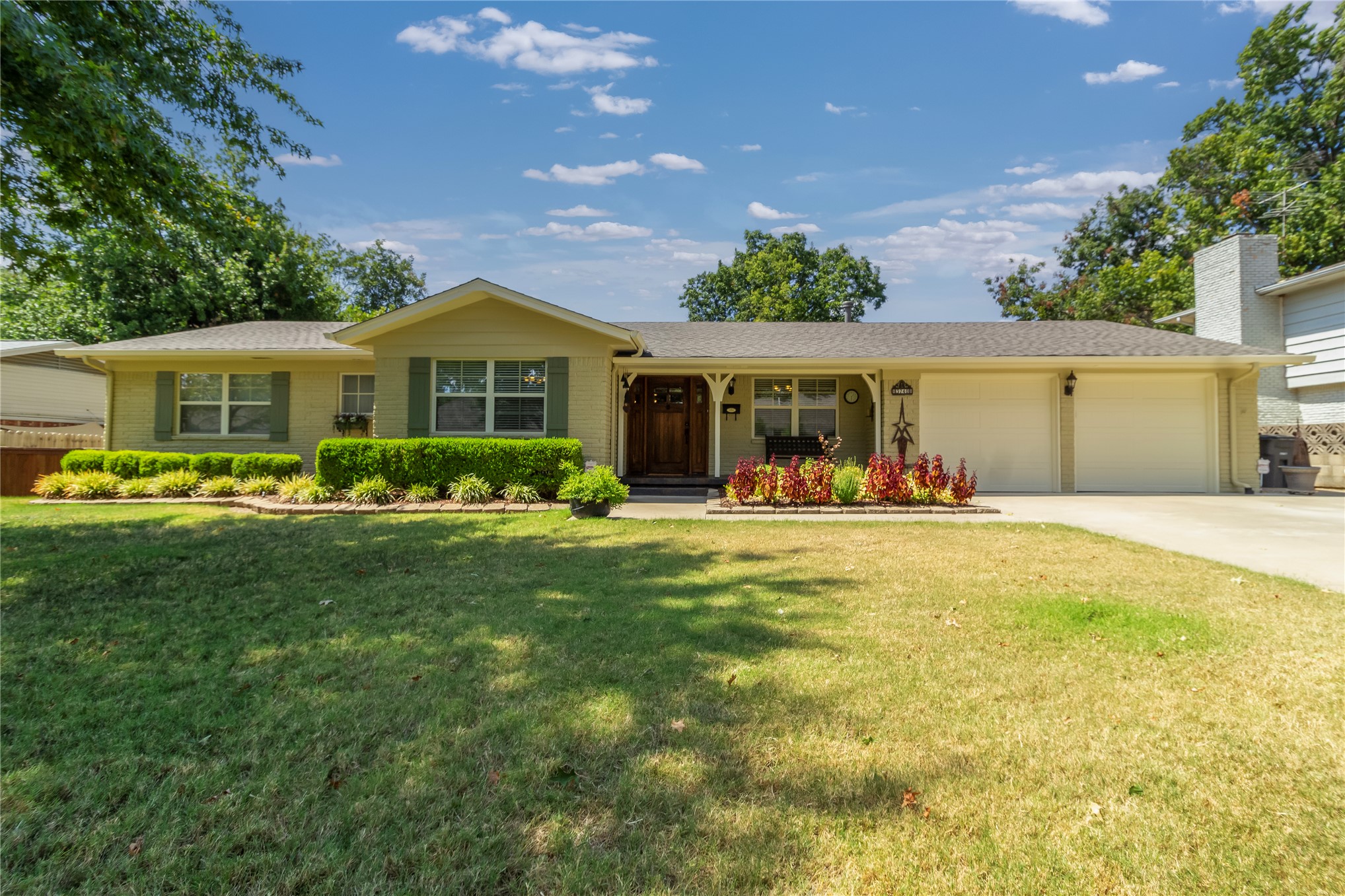3740 S Darlington Avenue Property Photo 1