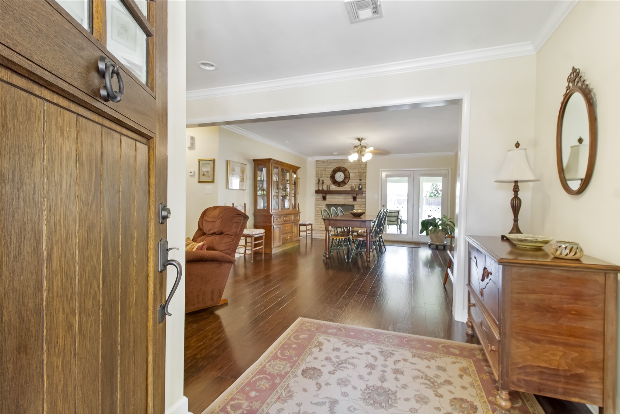 3740 S Darlington Avenue Property Photo 4