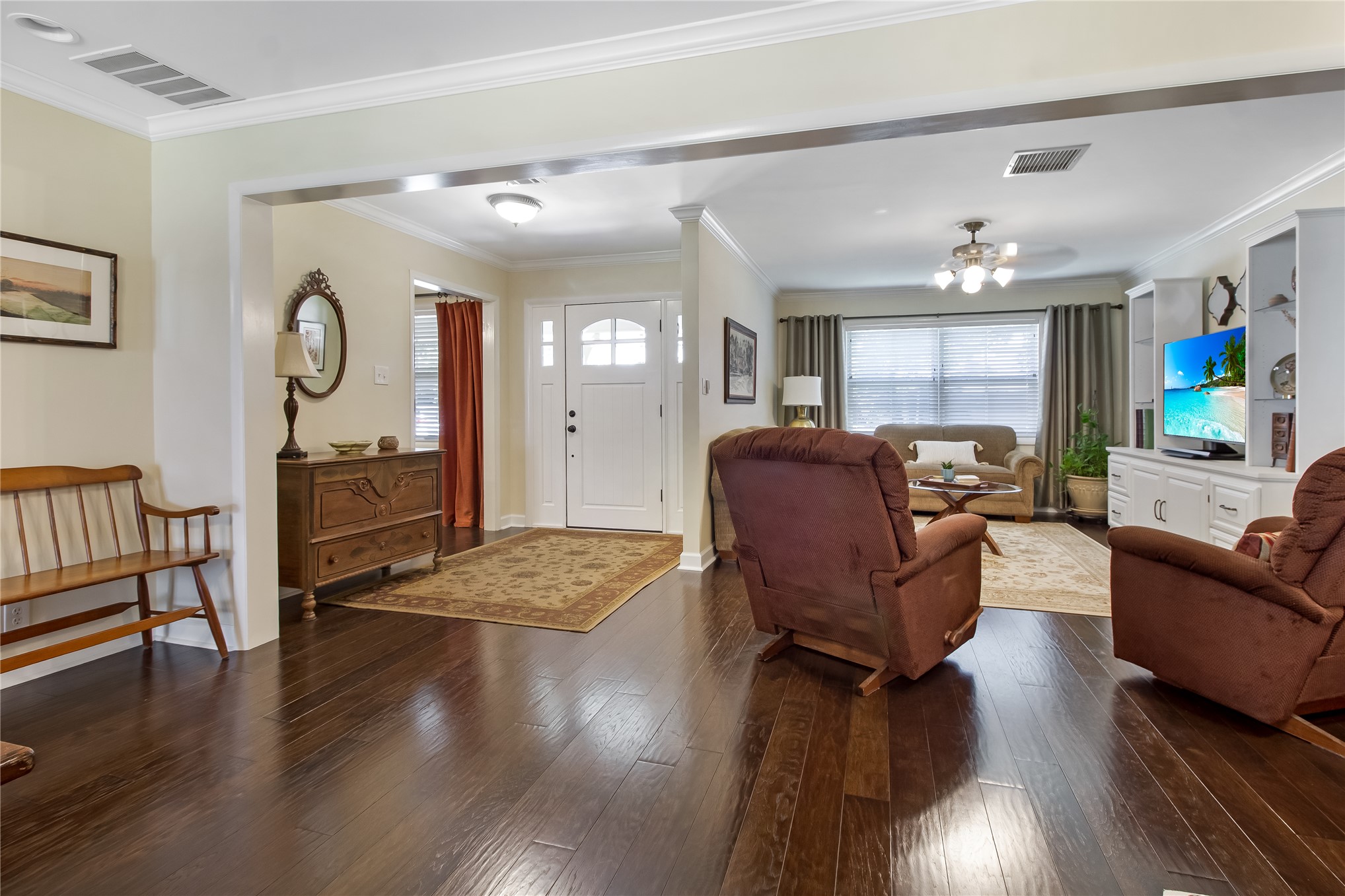 3740 S Darlington Avenue Property Photo 6