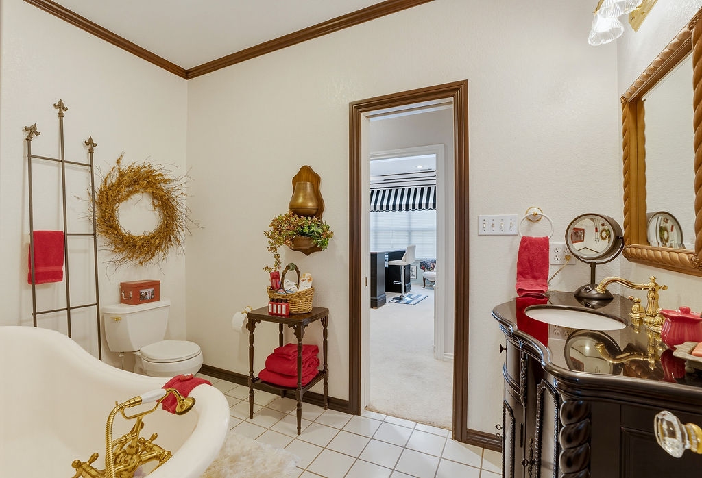 1009 Se County Road Property Photo 46