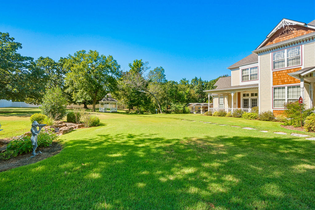 1009 Se County Road Property Photo 81