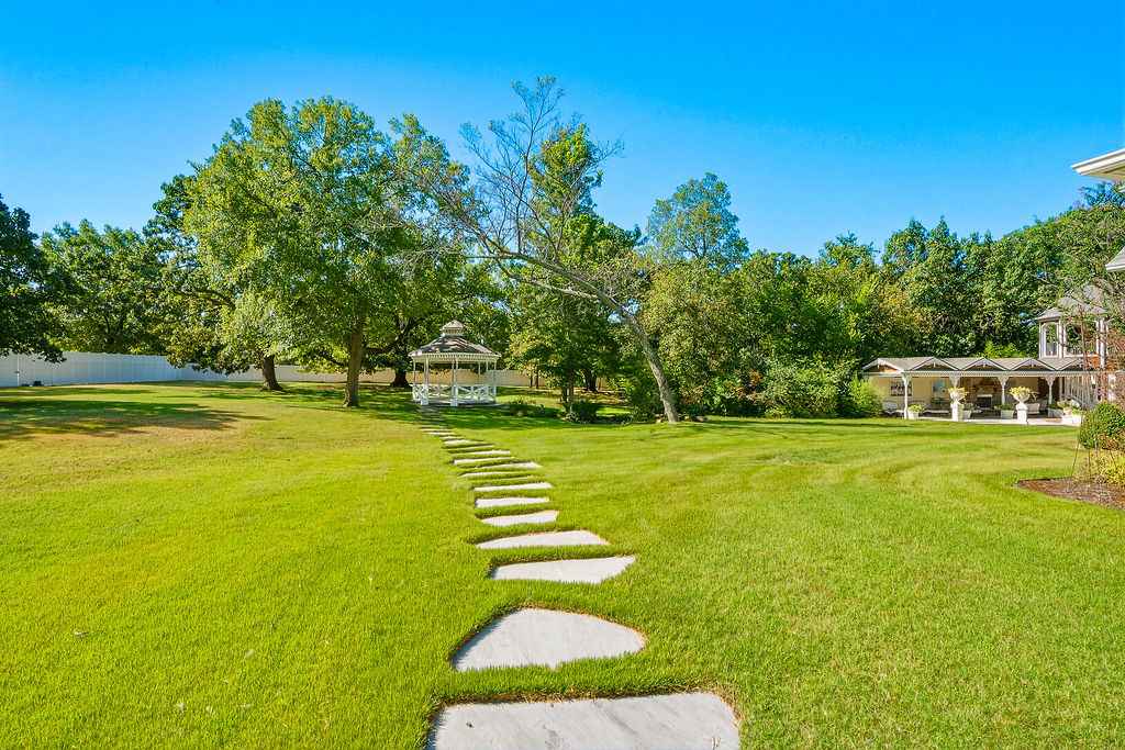 1009 Se County Road Property Photo 82