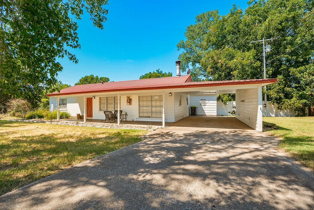 1009 Se County Road Property Photo 85