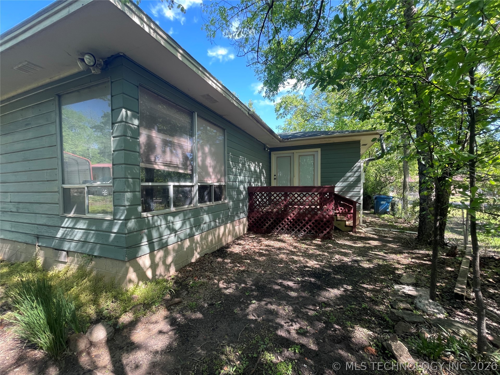 346 W 8th Street Property Photo 4