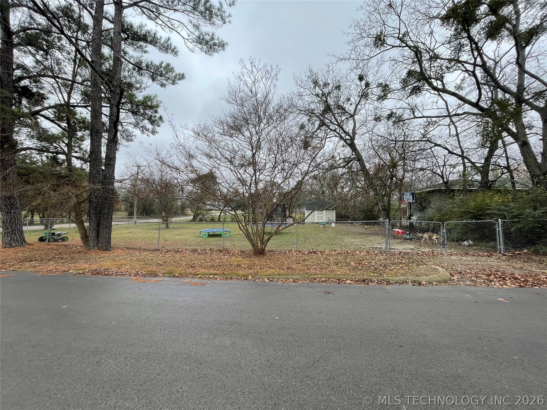 346 W 8th Street Property Photo 9