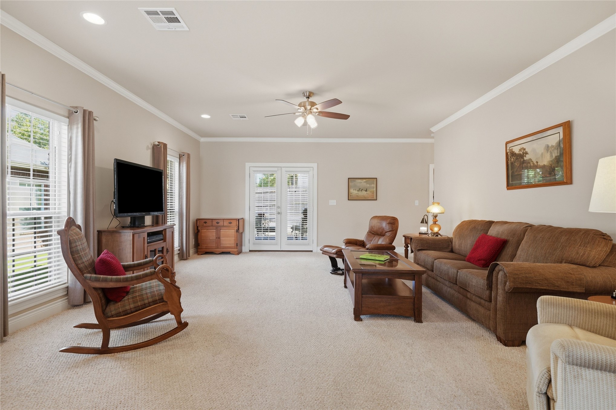 723 Woodland Avenue Property Photo 13