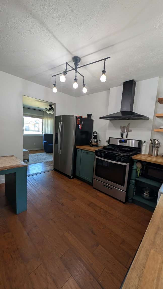 617 E Fort Worth Place Property Photo 12