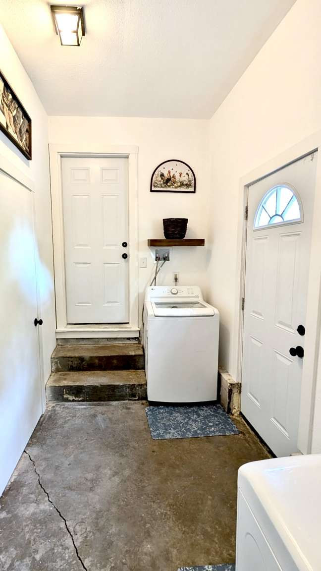 617 E Fort Worth Place Property Photo 15