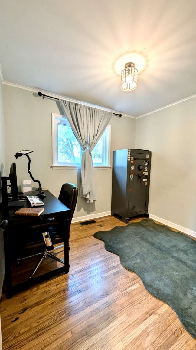 617 E Fort Worth Place Property Photo 18