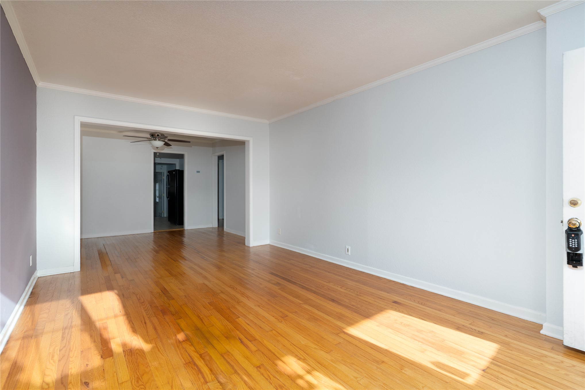 503 S Yale Street Property Photo 3