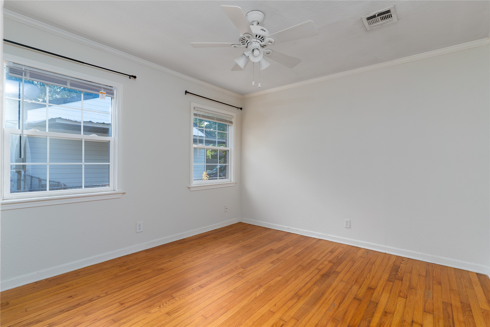 503 S Yale Street Property Photo 9