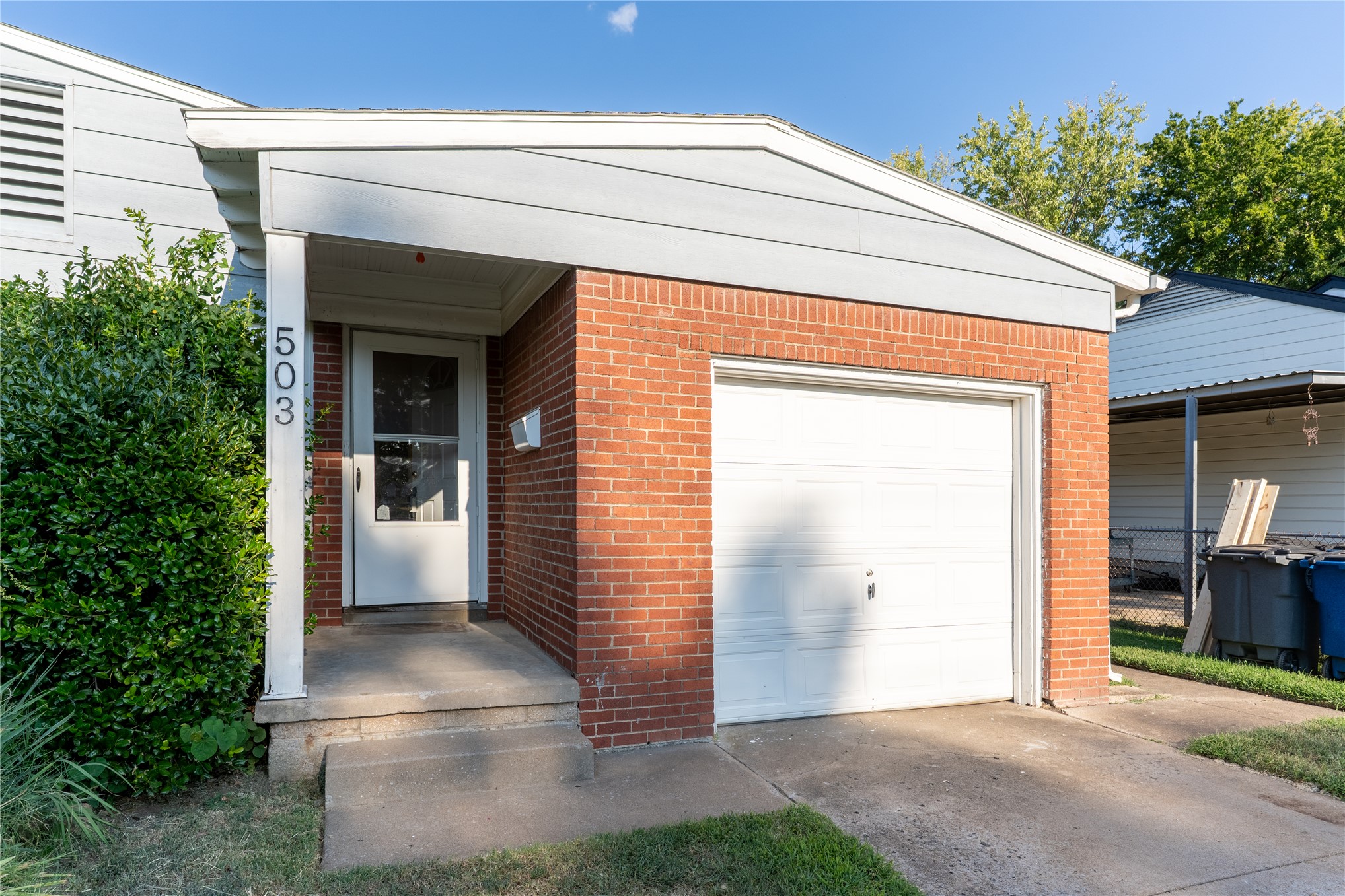 503 S Yale Street Property Photo 15