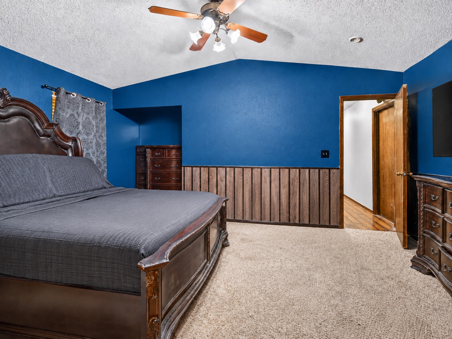11412 S Douglas Avenue Property Photo 34
